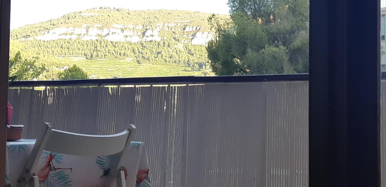 Au Calme, 200M Du Centre T2 Avec Balcon Et Parking Lejlighed Cassis Eksteriør billede