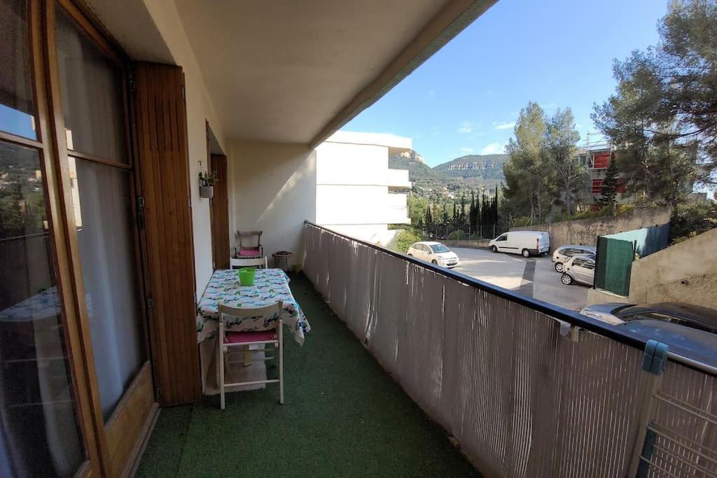Au Calme, 200M Du Centre T2 Avec Balcon Et Parking Lejlighed Cassis Eksteriør billede