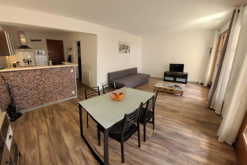 Au Calme, 200M Du Centre T2 Avec Balcon Et Parking Lejlighed Cassis Eksteriør billede
