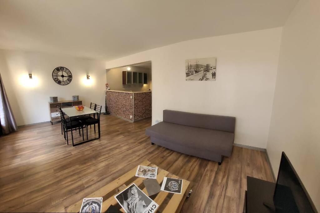 Au Calme, 200M Du Centre T2 Avec Balcon Et Parking Lejlighed Cassis Eksteriør billede