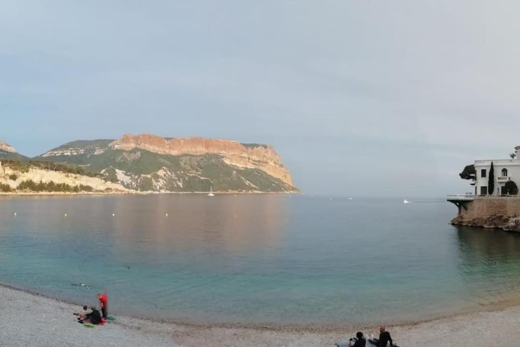 Au Calme, 200M Du Centre T2 Avec Balcon Et Parking Lejlighed Cassis Eksteriør billede