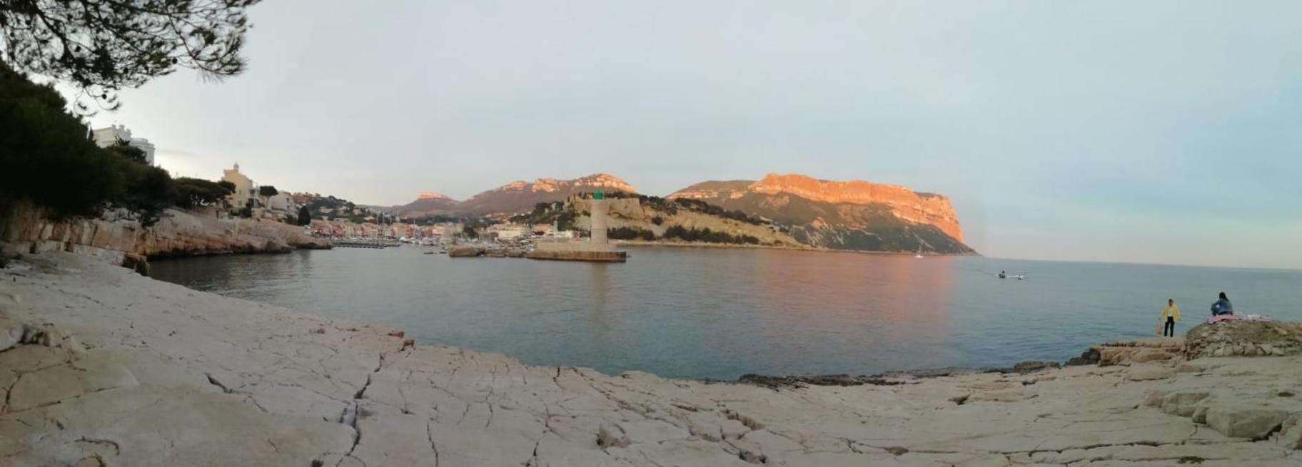 Au Calme, 200M Du Centre T2 Avec Balcon Et Parking Lejlighed Cassis Værelse billede